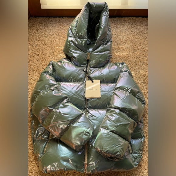 NWT Moncler Frasne Short Down Jacket - 700 Iridescent Blue - Picture 8 of 16
